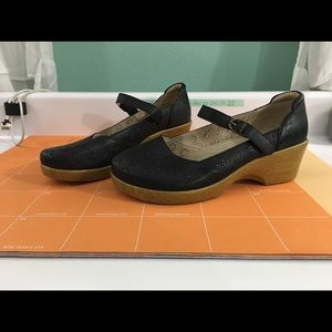 Alegria Rene mary janes